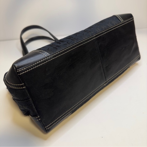 Fossil Vintage Signature Black Fabric Shoulder Bag - Picture 2 of 8